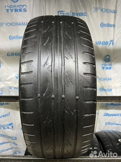 Kumho Ecsta PS31 215/55 R16 97W