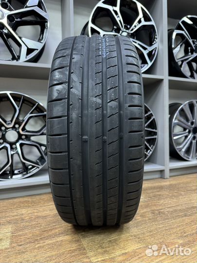 Yokohama Advan Sport V107 245/40 R18 97Y