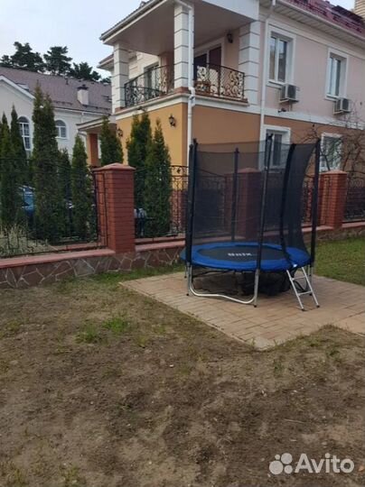 Батут c зaщитной сеткой