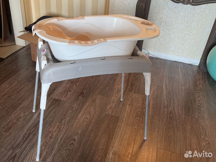 Детская ванна с подставкой