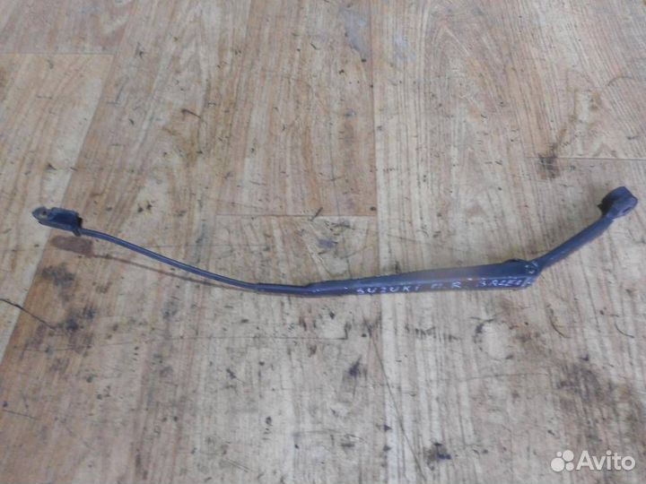 Поводок стеклоочистителя передний правый Suzuki B