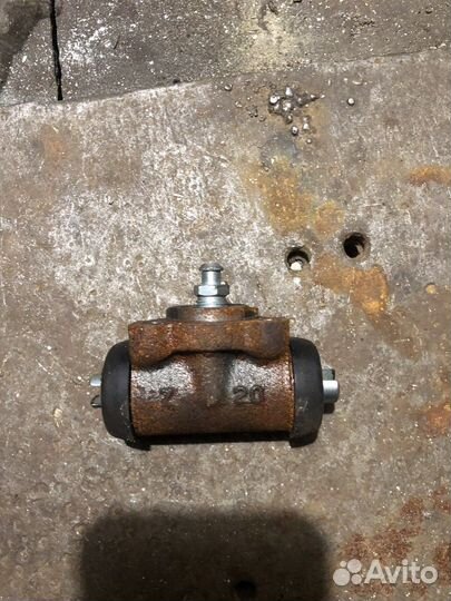 Тормозной цилиндр galant 8