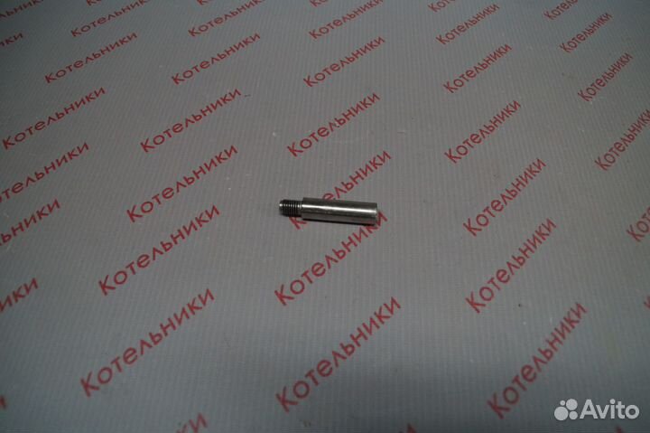 Nissan 41139-9F500 Направляющая суппорта