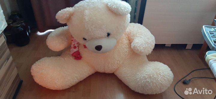 Большие плюшевые медведи