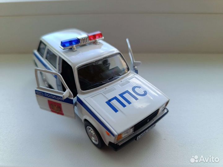 Машинки модельки