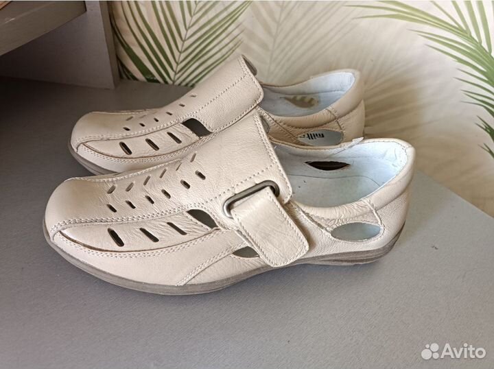 Новые сандали и макасины р.37