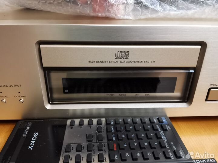 CD проигрыватель Sony CDP R3 reference