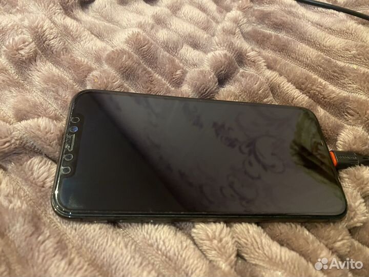 iPhone Xs, 64 ГБ