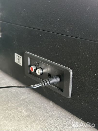 Проигрыватель виниловых пластинок Crosley Voyager