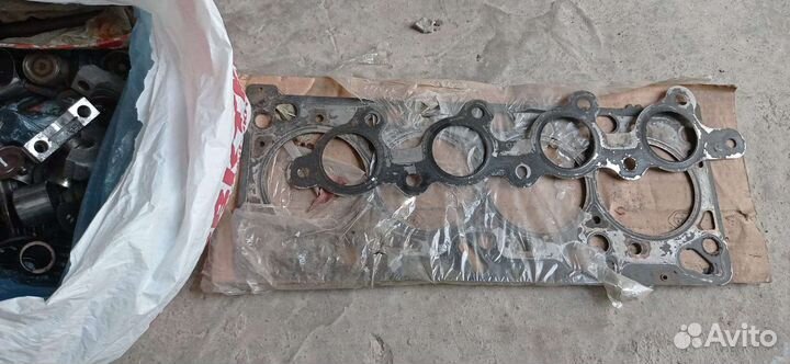 Запчасти двигателя Форд Фокус 2 1,6