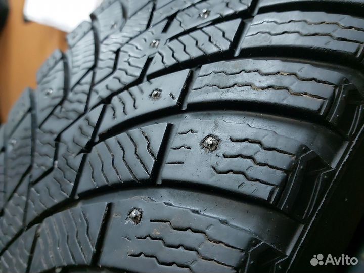 Pirelli Scorpion Ice Zero 2 285/45 R22 114H