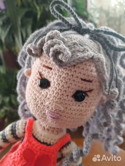 Вязаная кукла ручной работы. Подарок девочке