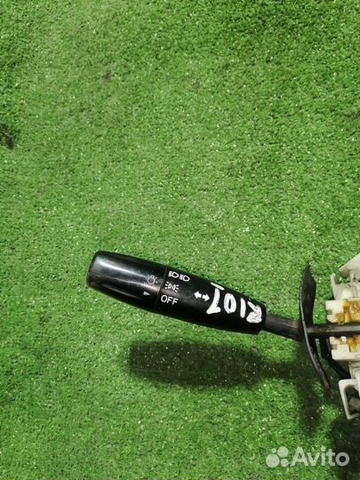 Переключатель поворотов подрулевой Kia Rio