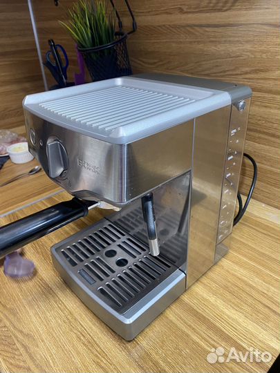 Кофеварка Bork c700