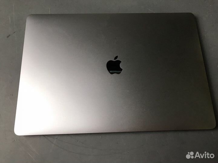 Apple MacBook Pro 16.1 2019 i9 A2141