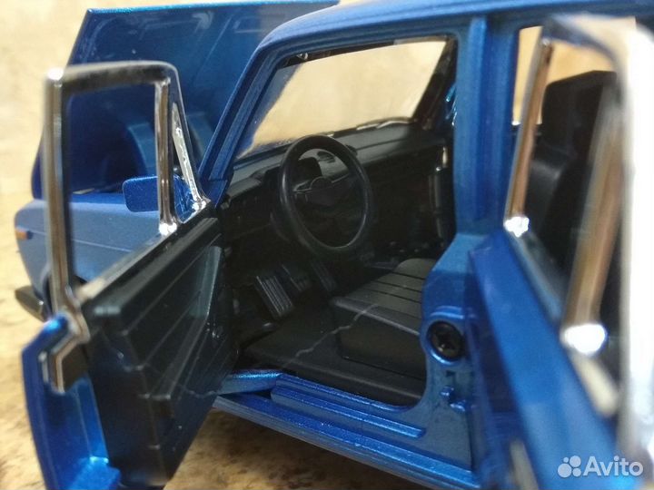Ваз-2106 голубой металлик модель 1:24