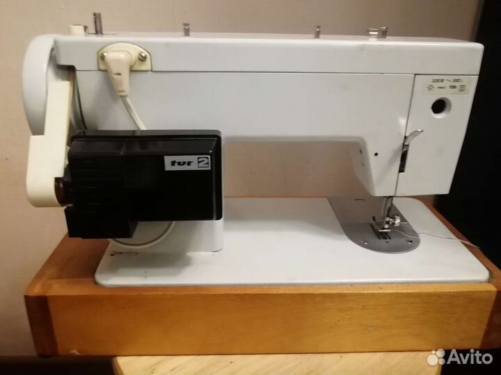 Швейная машина Чайка 134