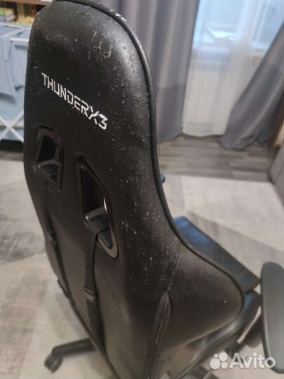 Стул геймерский Thunder x3