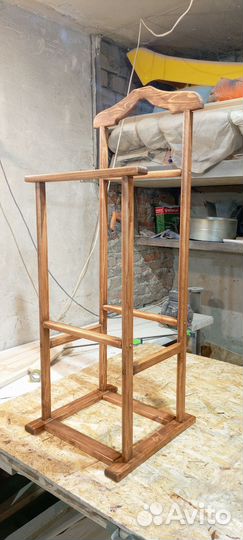 Вешалка для одежды напольная деревянная