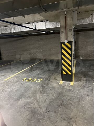 Машиноместо, 13 м²