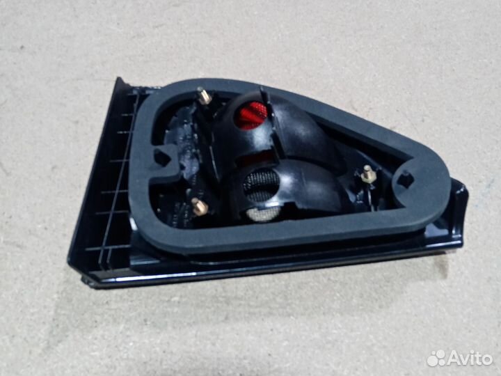 Фонарь задний внутренний левый Renault Megane I