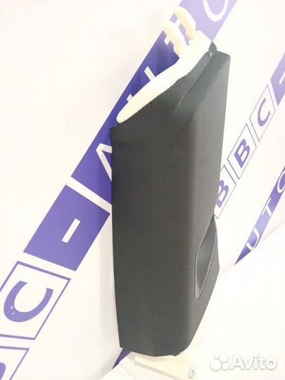 Накладка стойки C левая Audi