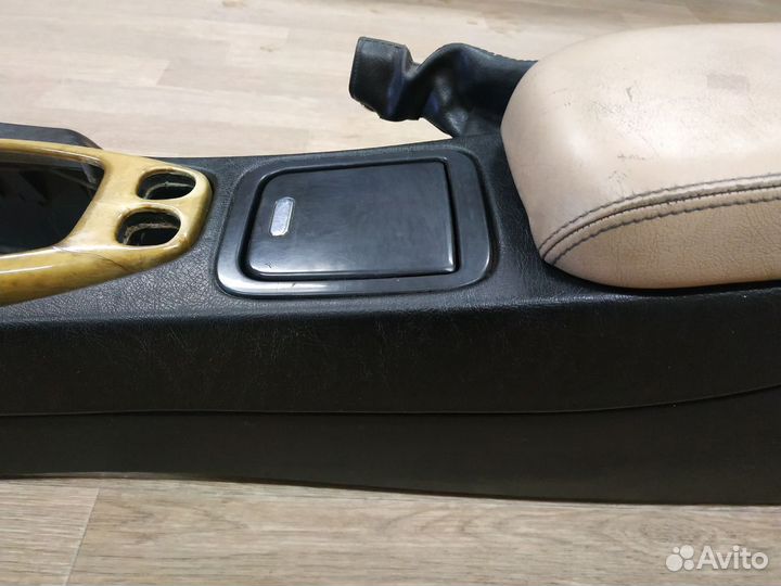 Консоль пола Jaguar S-Type (1999-2008)