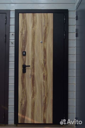 Входная дверь