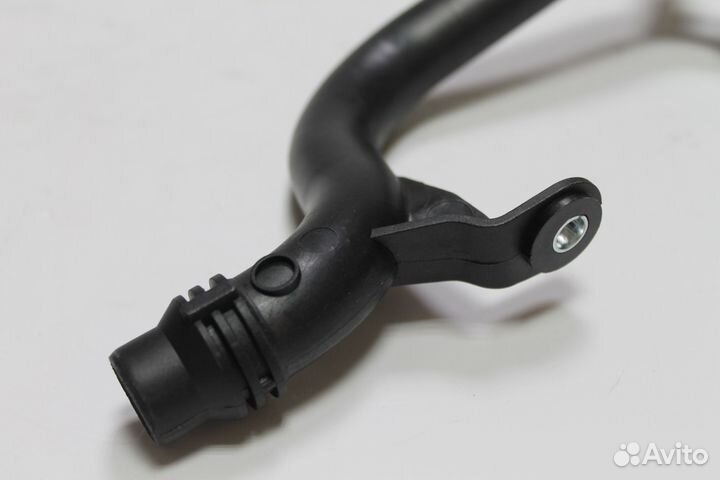 Патрубок системы охл. Seat 1.8 2.0Tsi 06H121065D