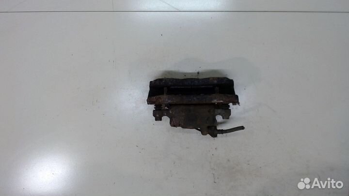 Суппорт Mitsubishi Montero Sport / Pajero Sport, 2