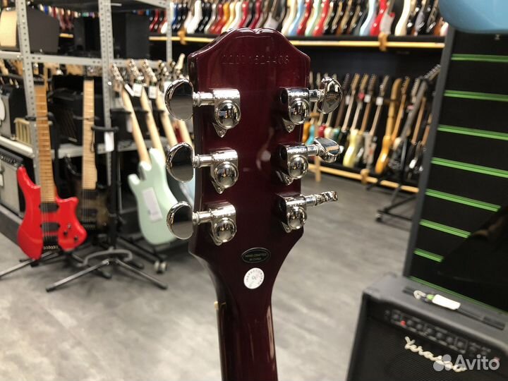 Электрогитара Epiphone Les Paul Studio Wine Red