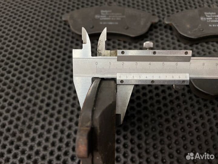 Колодки тормозные передние Mercedes-Benz C-Class