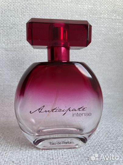 Пустые флаконы от парфюма