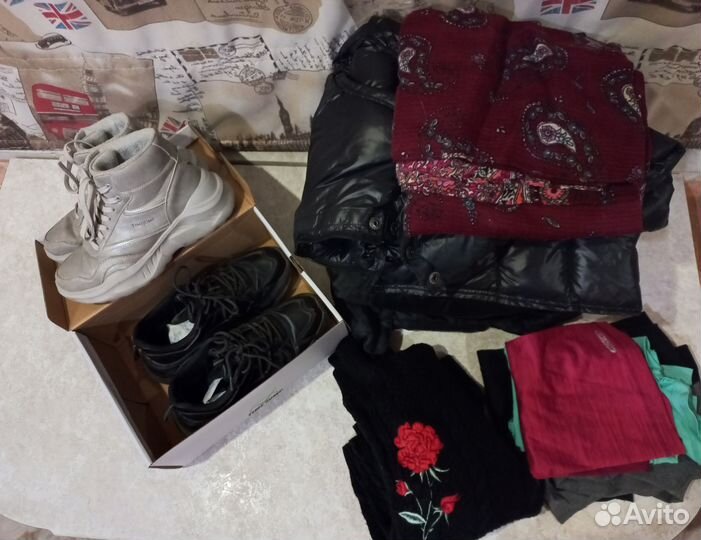 Отдам бесплатно женские вещи