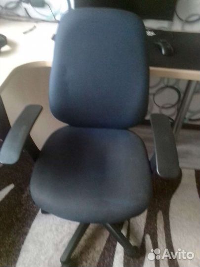 Компьютерное кресло