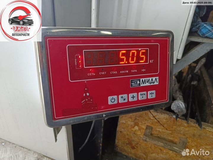 Полуось передняя левая б/у Mitsubishi Carisma