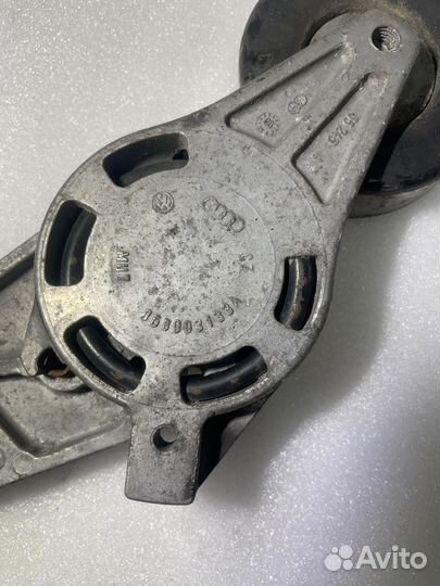 Натяжитель приводного ремня Ауди А4 8Е Б7