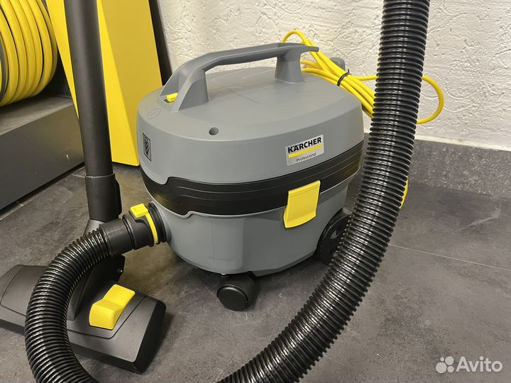 Пылесос Karcher T 7/1 classic