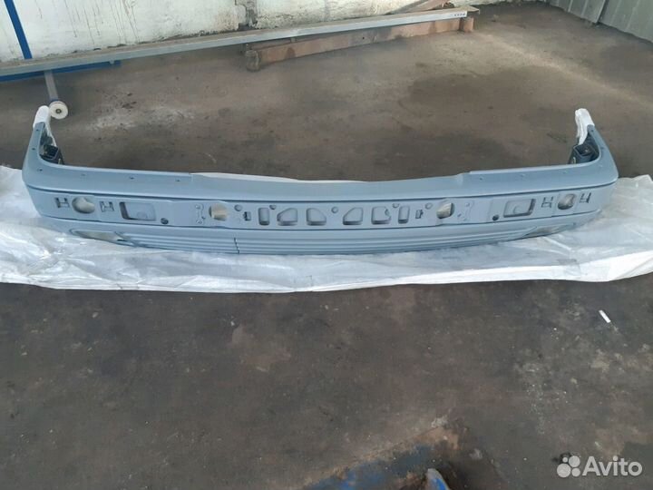 Бампер Mercedes Benz W210