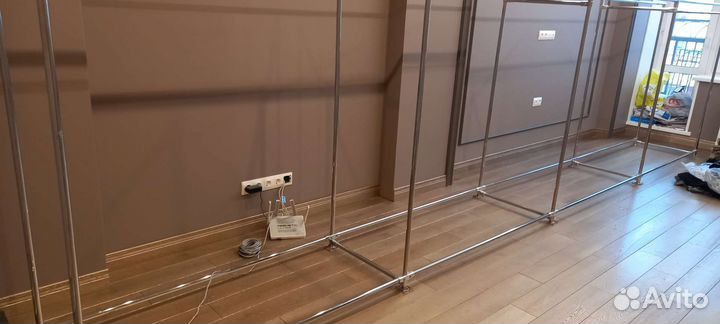 Стойка для одежды напольная