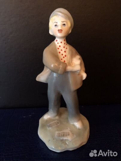 Фарфоровые статуэтки лфз