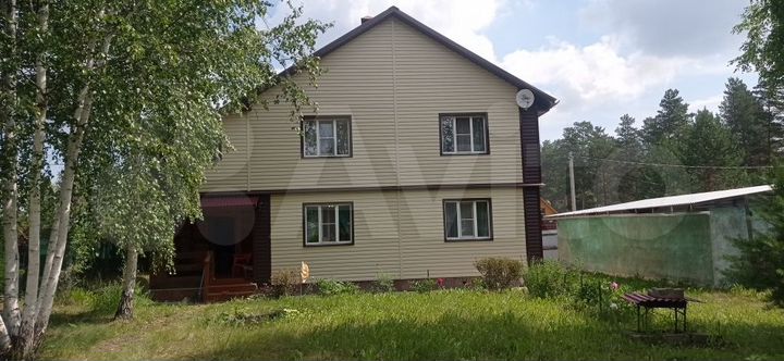 Дом 177 м² на участке 20 сот.