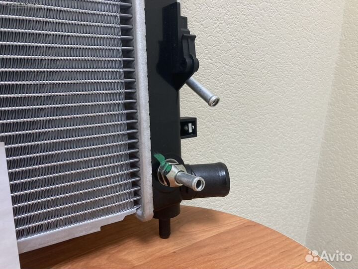 Радиатор охлаждения Киа Рио 10- АКПП