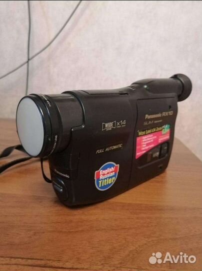 Кассетная видеокамера Panasonic RX10