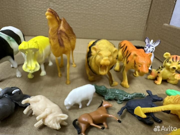 Игрушки фигурки животных