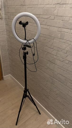 Кольцевая лампа