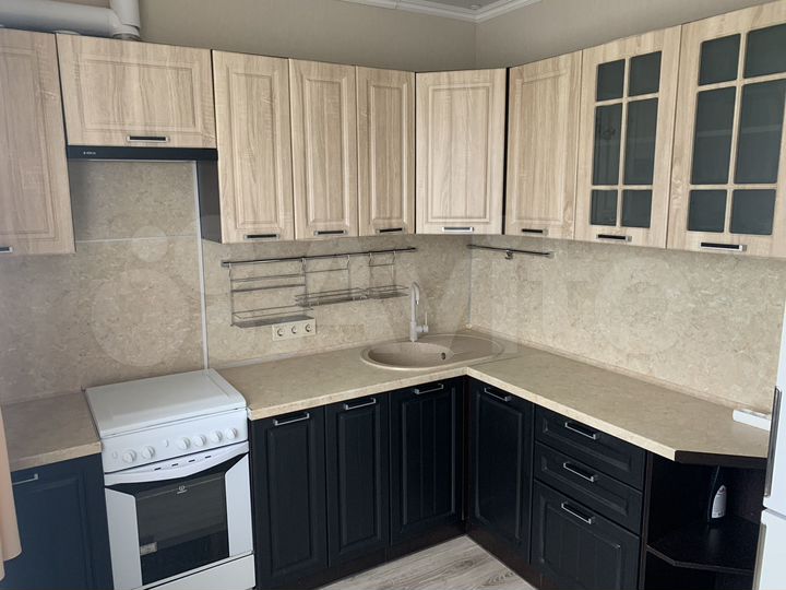 1-к. квартира, 37 м², 10/10 эт.