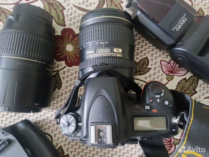 Зеркальный фотоаппарат nikon