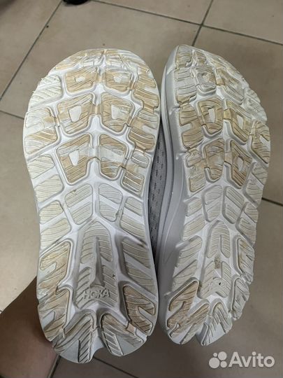 Кроссовки Hoka