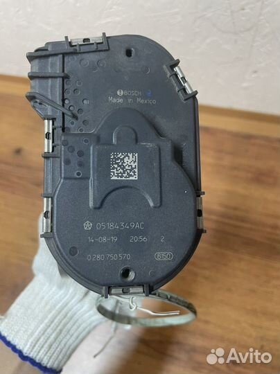 Заслонка дроссельная Jeep Grand Cherokee